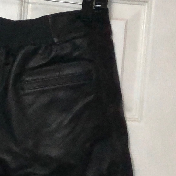Rebecca Minkoff leather short pants - Picture 6 of 8